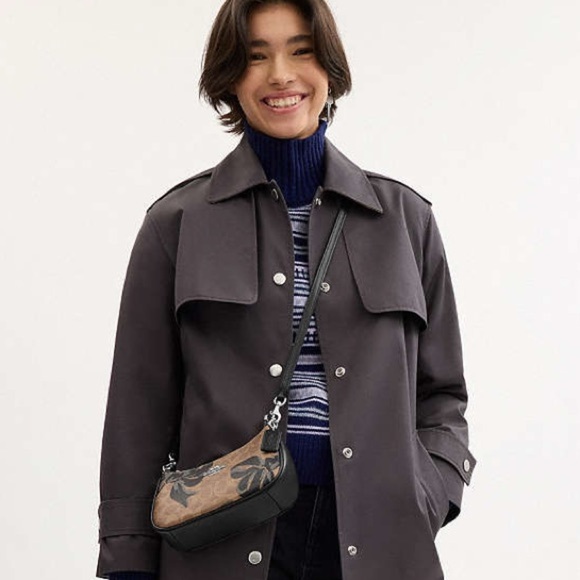 New COACH Teri Mini Crossbody Bag In Signature Canvas With Bow Print - Picture 2 of 10